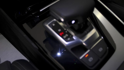Audi Q5 Sportback - AU-U77842 