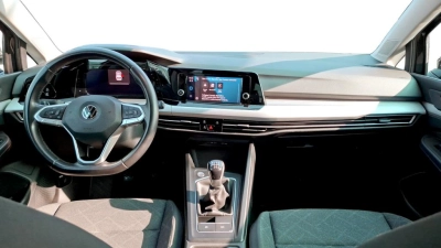 Volkswagen Golf - SE-U79096 