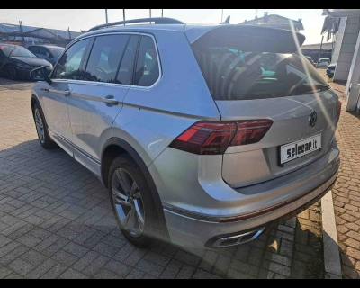 Volkswagen Tiguan - SE-U77190 