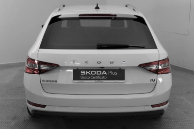 Skoda Superb - AU-U74777 