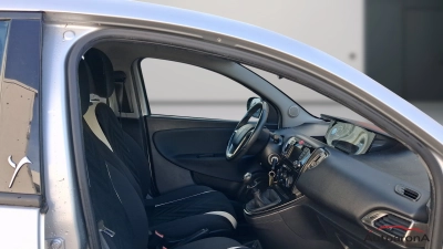 Lancia Ypsilon - AU-U76052 