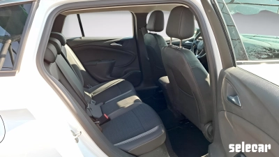 Opel Astra - SE-U78826 