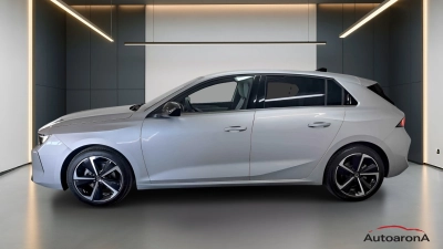 Opel Astra - AU-U73327 