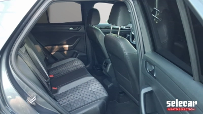 Volkswagen T-Roc - SE-U80172 