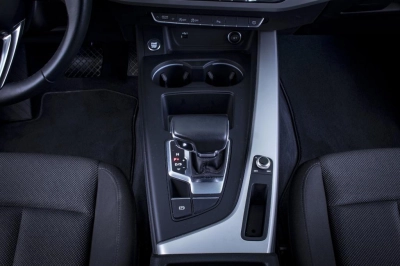 Audi A4 Avant - SE-U73348 