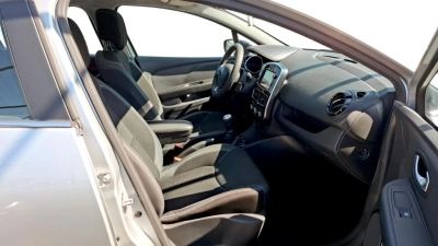 Renault Clio - SE-U78191 