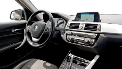 BMW Serie - SE-U79358 