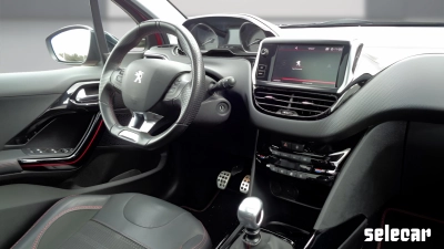 Peugeot 2008 - SE-U76143 