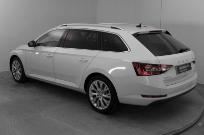 Skoda Superb - AU-U74777 