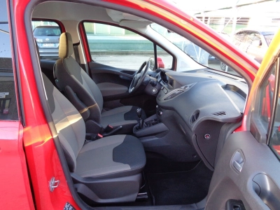 Ford Tourneo - SE-U70916 