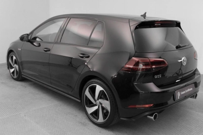 Volkswagen Golf - AU-U74439 