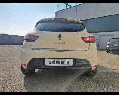 Renault Clio - SE-U77008 