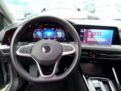 Volkswagen Golf - SE-U76598 