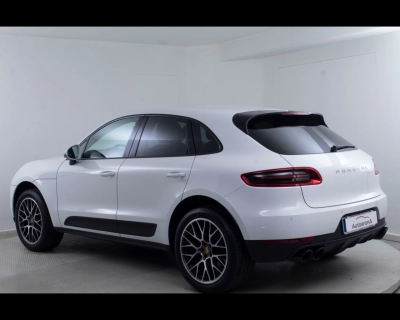 Porsche Macan - AU-U73396 