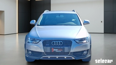 Audi A4 - SE-U79550 
