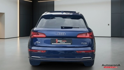 Audi Q5 - AU-U79875 