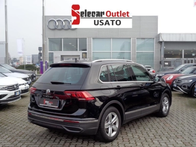 Volkswagen Tiguan - SE-U75780 