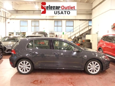 Volkswagen Golf - SE-U77927 