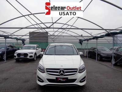 Mercedes-Benz Classe - SE-U77762 