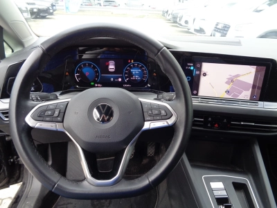 Volkswagen Golf - SE-U74719 