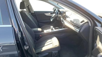 Audi A4 Avant - SE-U75353 