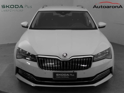 Skoda Superb - AU-U74777 