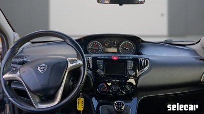 Lancia Ypsilon - SE-U76052 