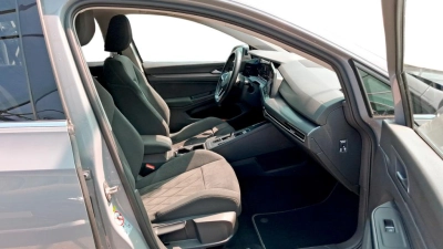 Volkswagen Golf - SE-U79272 