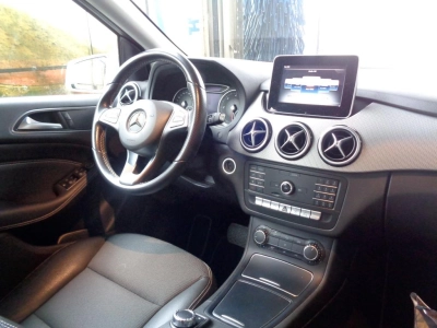 Mercedes-Benz Classe - SE-U77762 