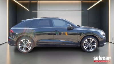 Audi Q8 - SE-U77404 
