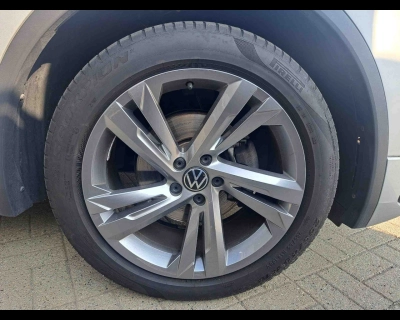 Volkswagen Tiguan - SE-U77190 