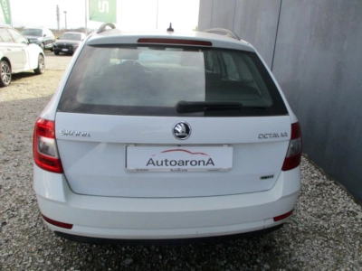 Skoda Octavia - AU-U70999 