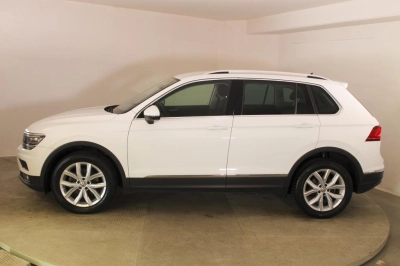 Volkswagen Tiguan - AU-U72330 