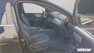 Mercedes-Benz GLA-H247 - SE-U79479 