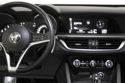 Alfa romeo Stelvio - AU-U75571 