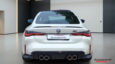 BMW M4 - AU-U79506 