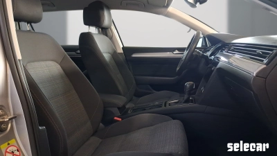 Volkswagen Passat - SE-U78852 