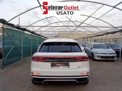 Audi Q8 - SE-U77833 
