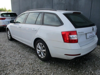 Skoda Octavia - AU-U70999 