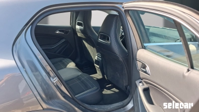 Mercedes-Benz GLA-X156 - SE-U79595 