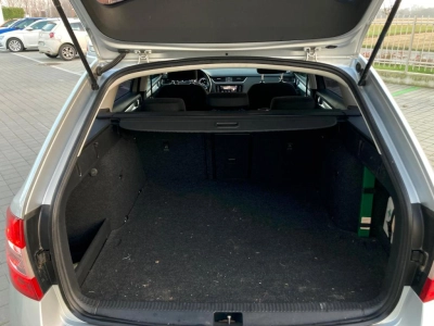 Skoda Octavia - AU-U70272 