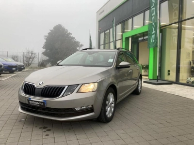 Skoda Octavia - AU-U72210 