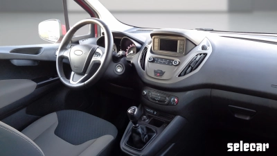 Ford Tourneo - AU-U70916 
