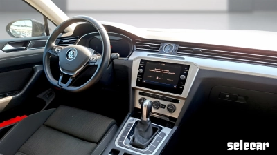 Volkswagen Passat - AU-U78116 