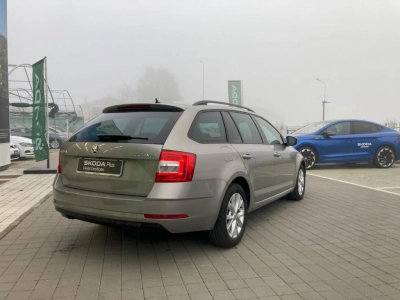 Skoda Octavia - AU-U72210 