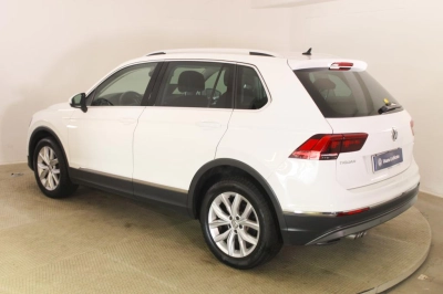 Volkswagen Tiguan - AU-U72330 