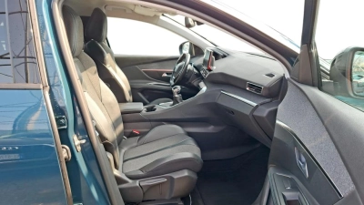 Peugeot 3008 - SE-U78830 