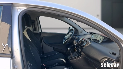 Lancia Ypsilon - SE-U76052 