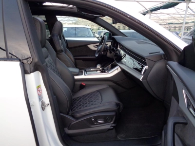 Audi Q8 - SE-U77833 