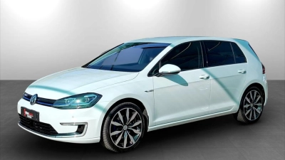 Volkswagen Golf - SE-U78916 